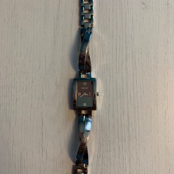 Watches - Picture 13 of 16